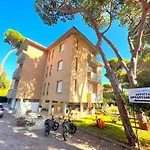 Casa Pineta 3*